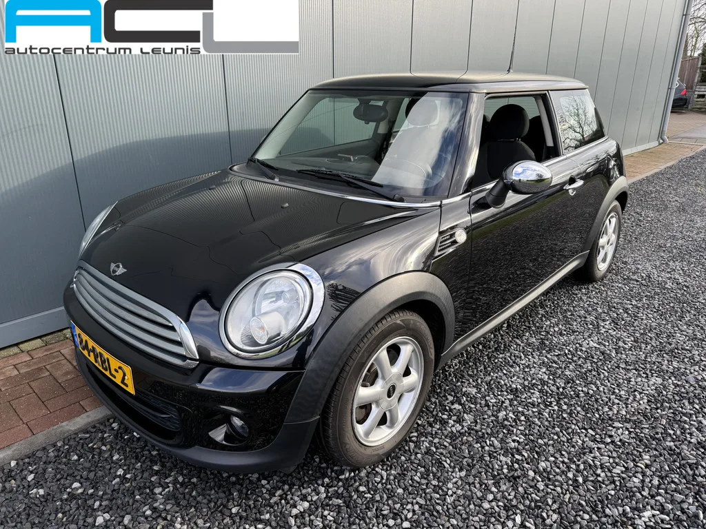 MINI One (2011) — foto 1