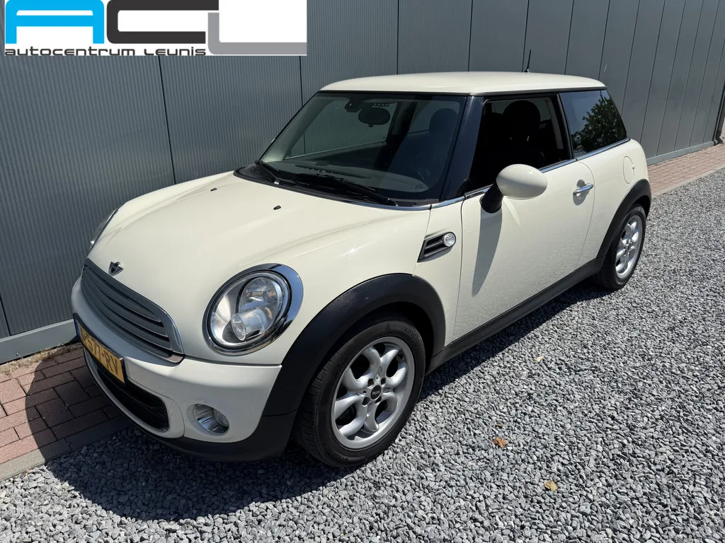 MINI One (2010) — foto 1