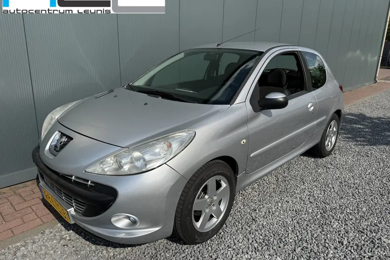 Peugeot 206+ (2010)