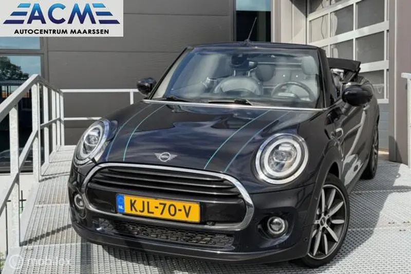 MINI Cabrio (2021)