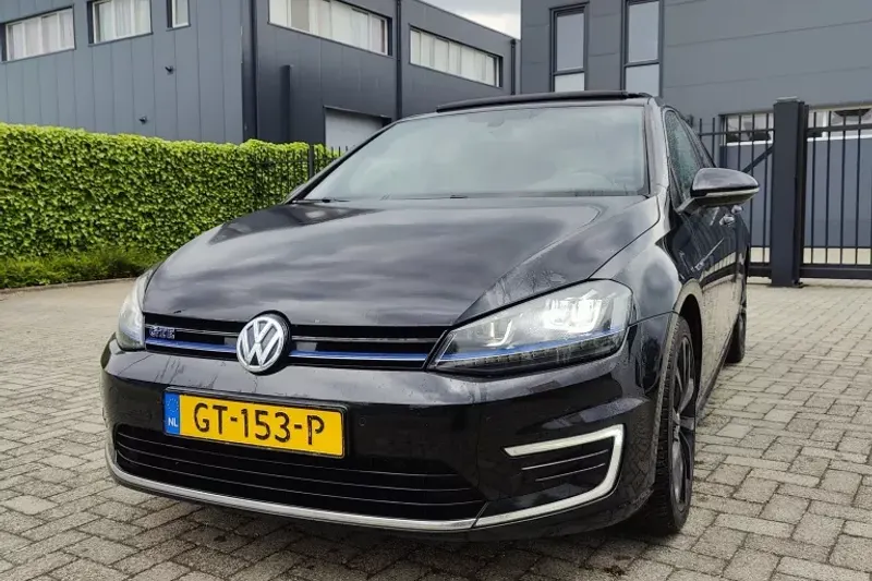 Volkswagen Golf (2015)
