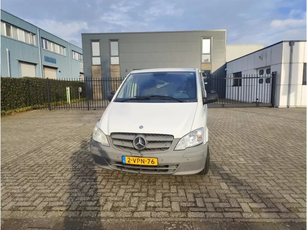 Mercedes-Benz Vito (2011) — foto 1
