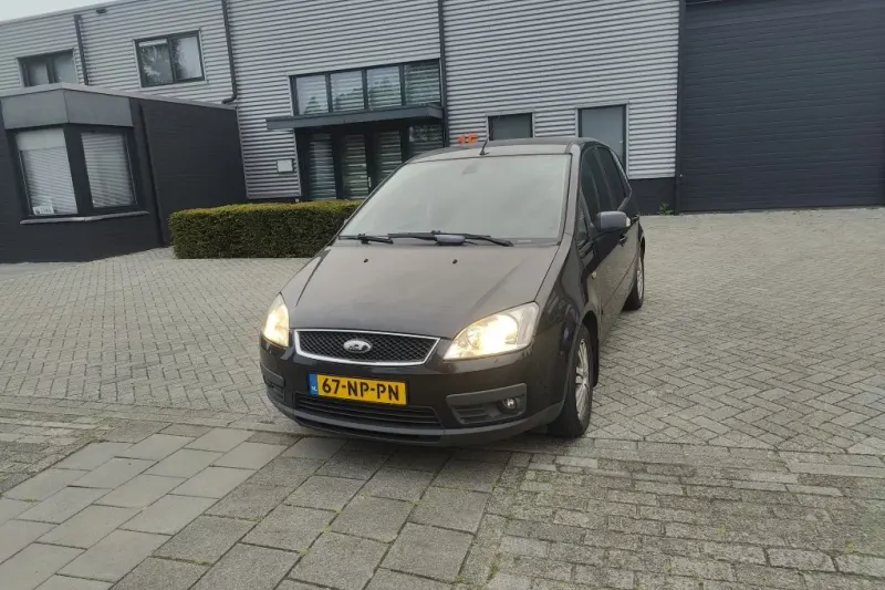 Ford Focus (2004)