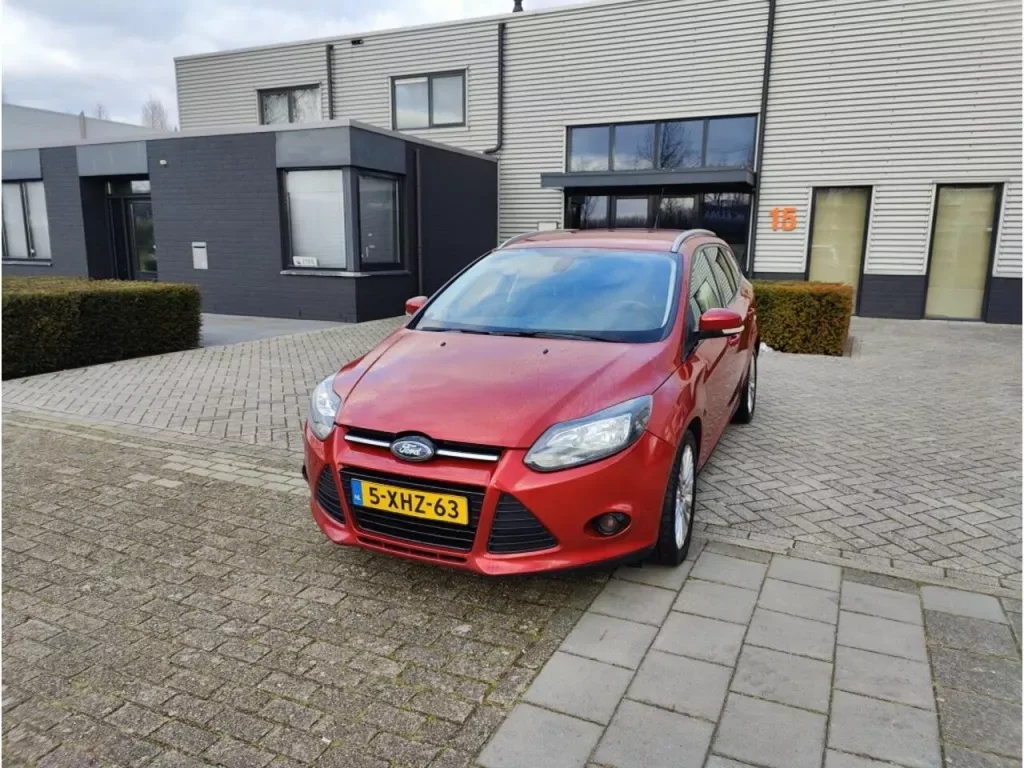 Ford Focus (2011) — foto 1
