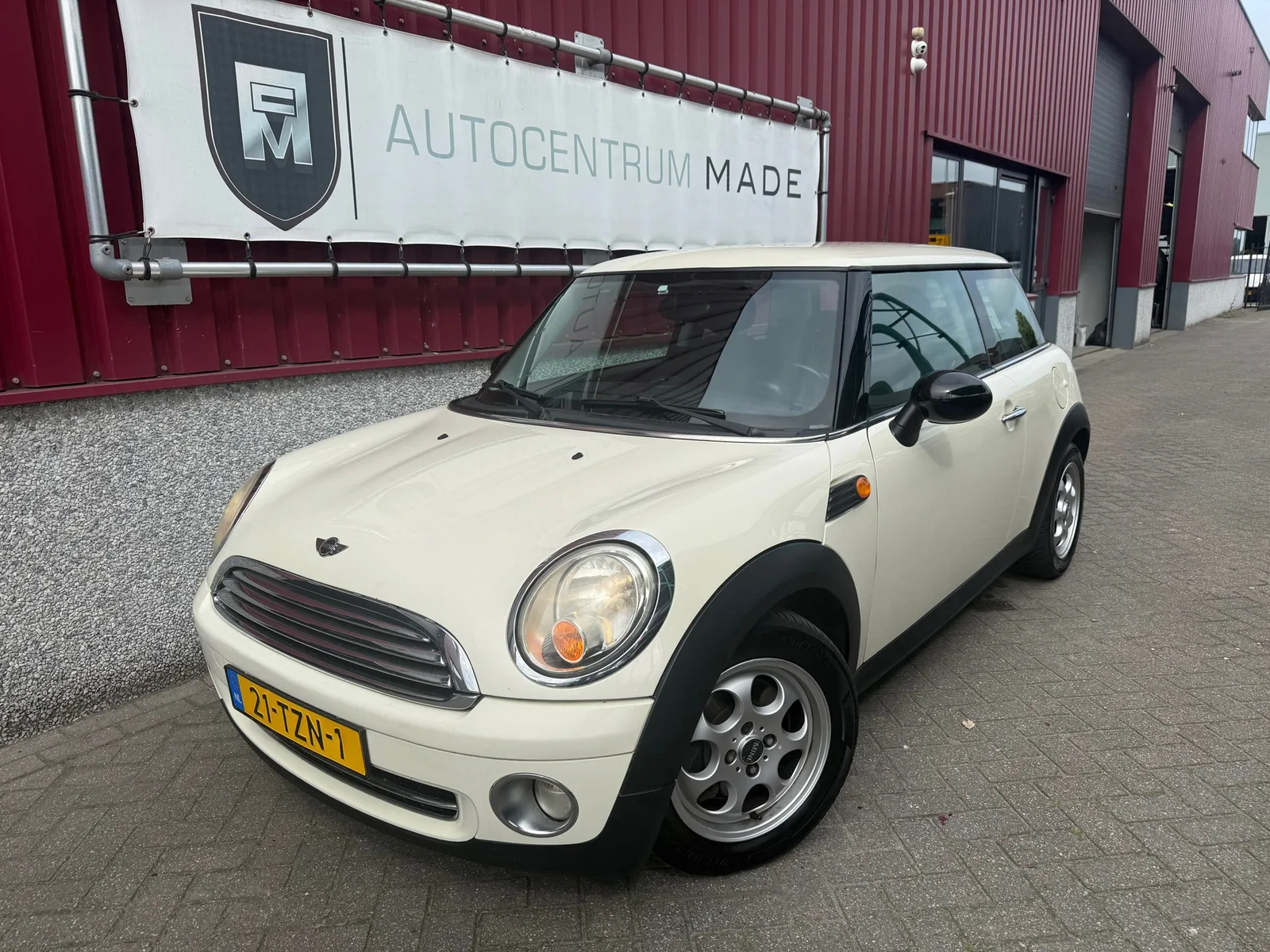 MINI One (2008) — foto 1