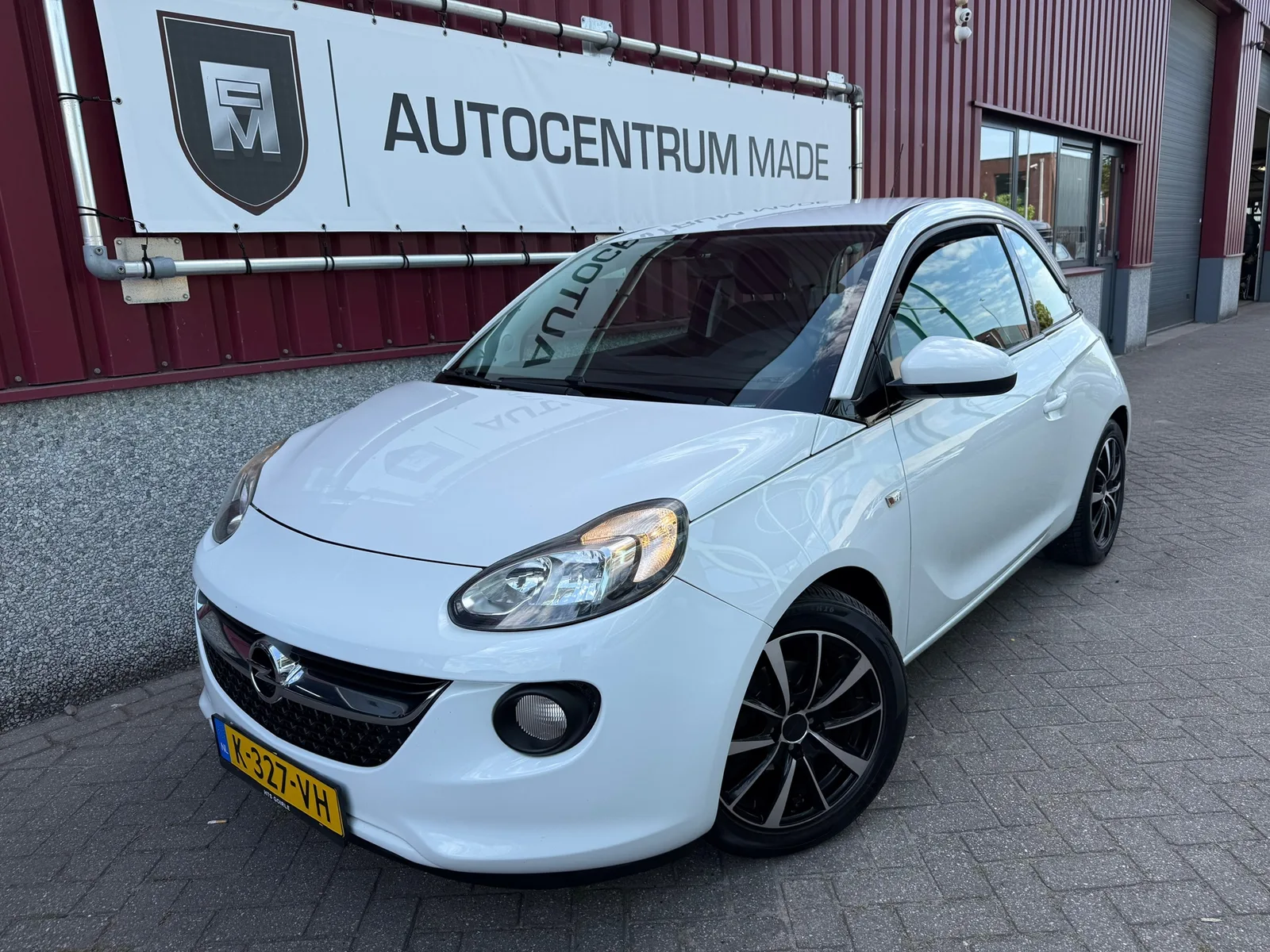 Opel Adam (2014) — foto 1