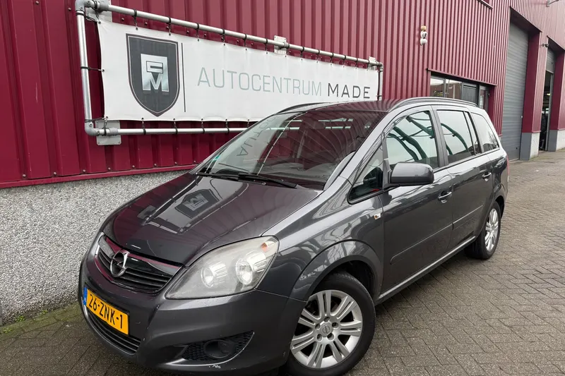Opel Zafira (2012)