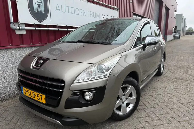 Peugeot 3008 (2013)