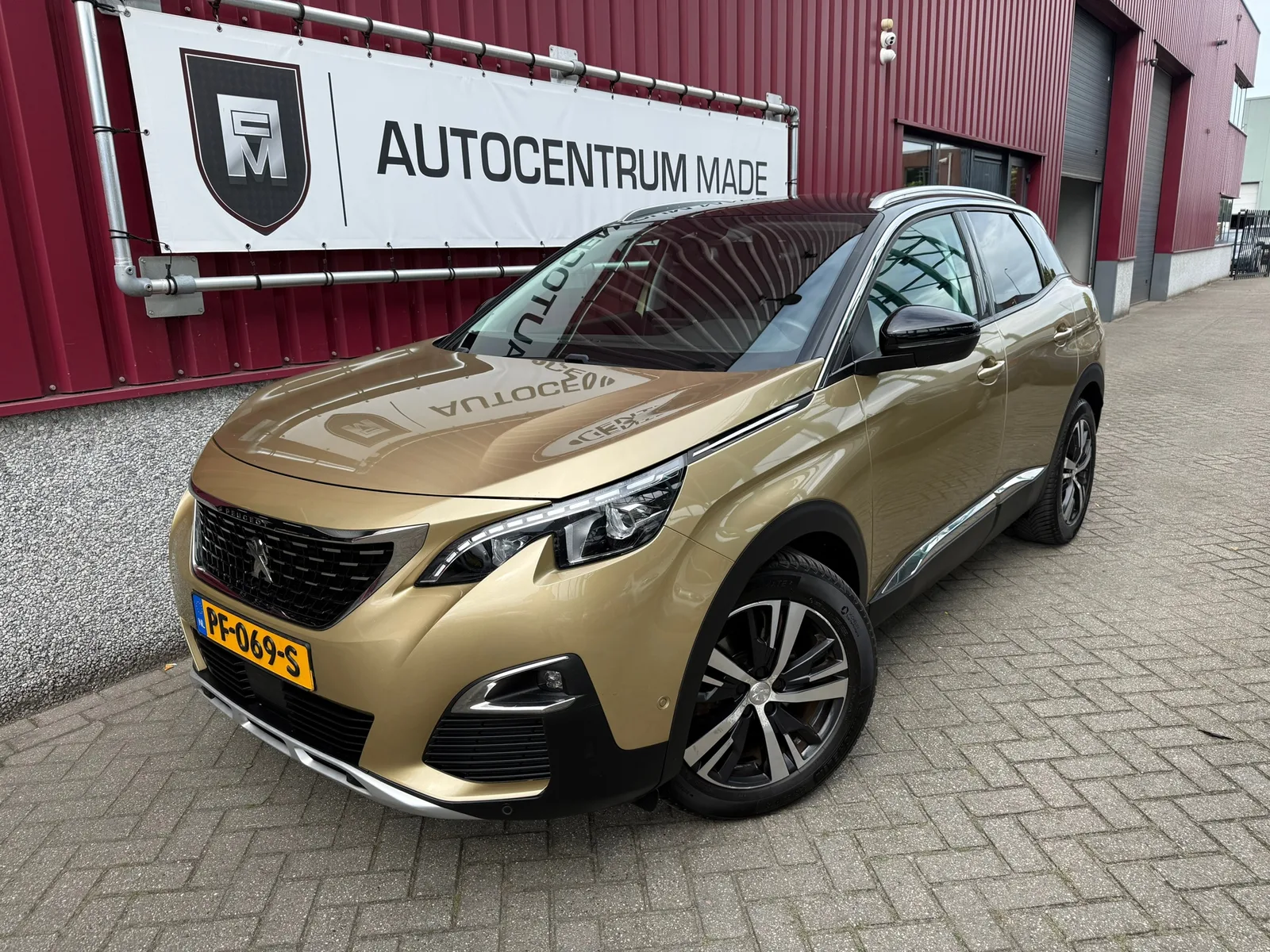 Peugeot 3008 (2017) — foto 1
