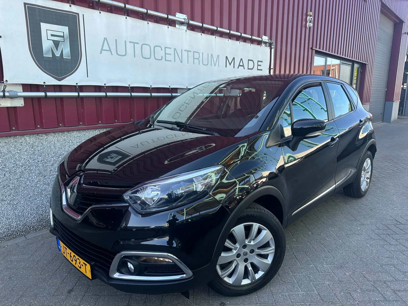 Renault Captur (2016) — foto 1