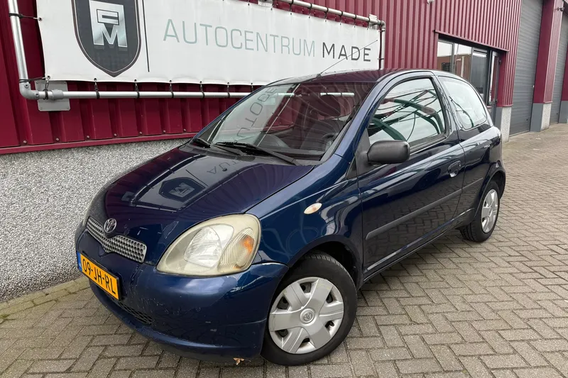 Toyota Yaris (2002)