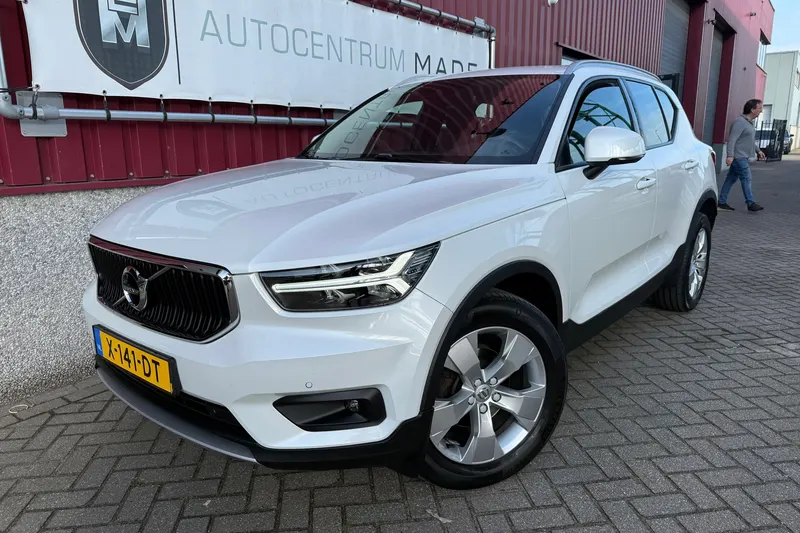 Volvo XC40 (2021)