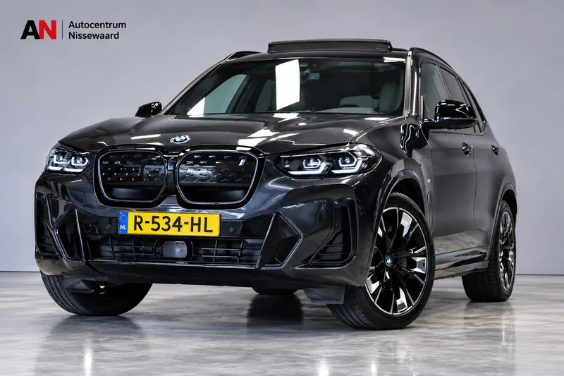 BMW iX3 (2022)