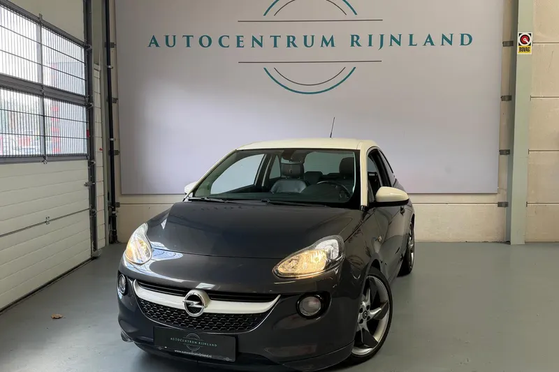 Opel Adam (2013)