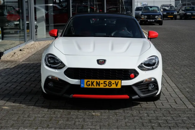 Abarth 124 Spider (2017)
