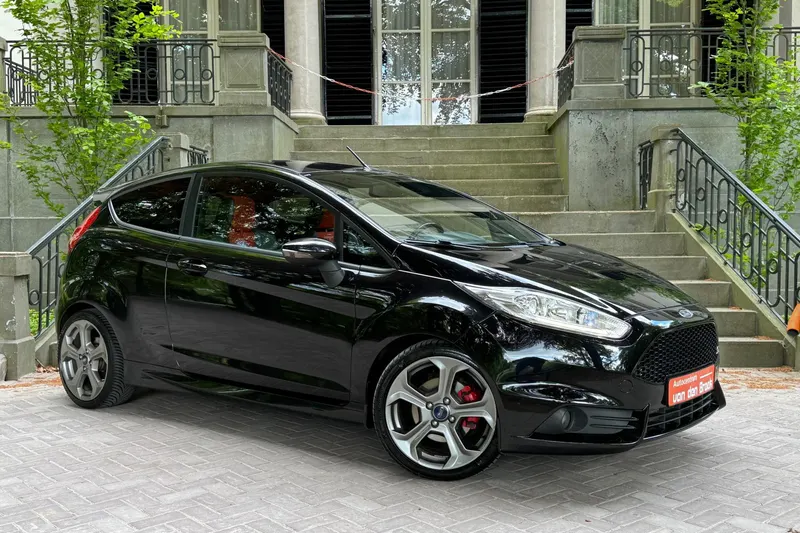 Ford Fiesta (2013)