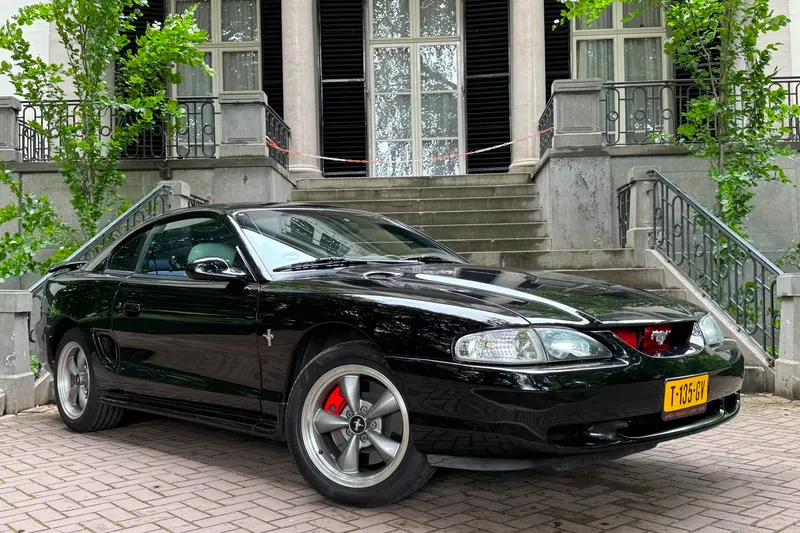 Ford Mustang (1996)