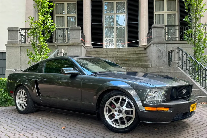 Ford Mustang (2006)