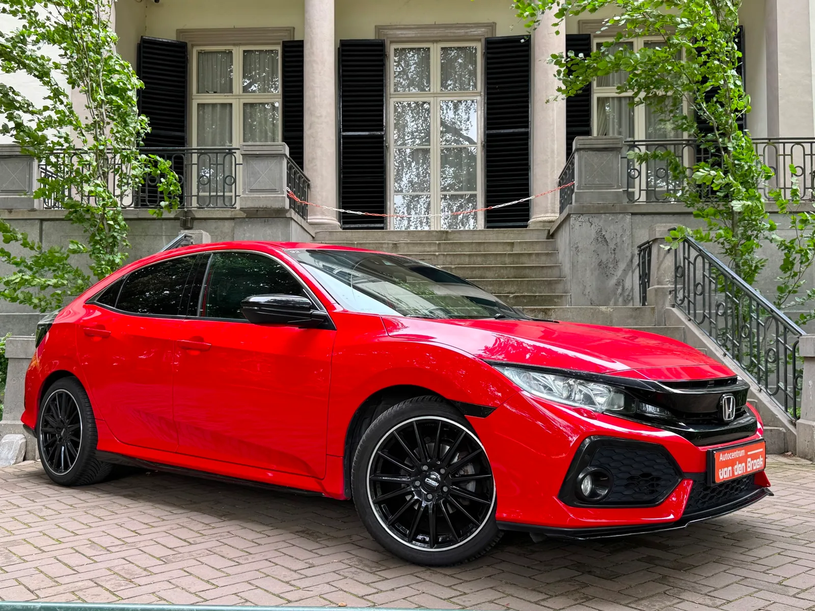Honda Civic (2017) — foto 1