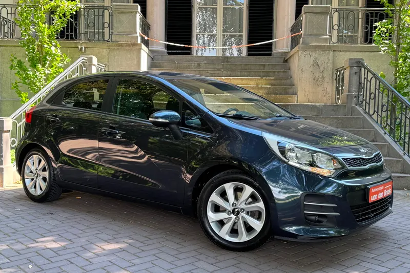 Kia Rio (2015)