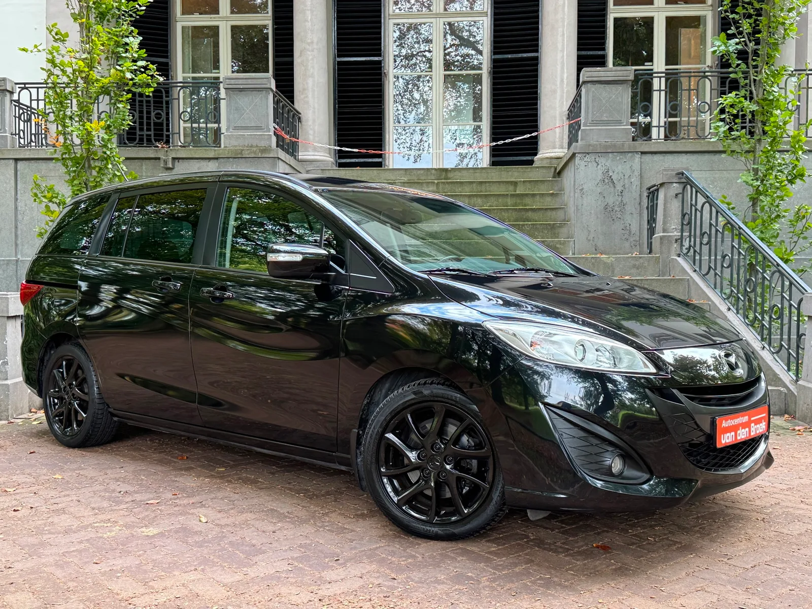 Mazda 5 (2013) — foto 1