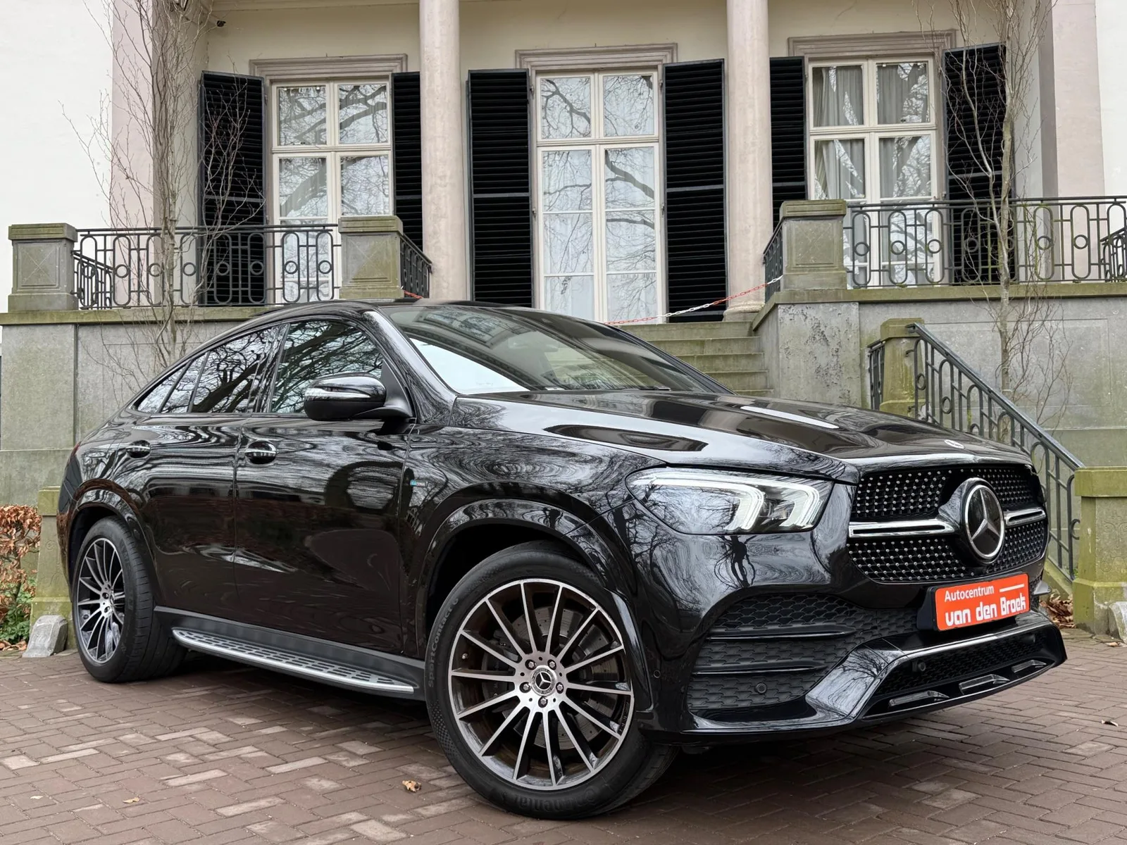 Mercedes-Benz GLE (2022) — foto 1