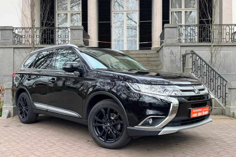 Mitsubishi Outlander (2017)