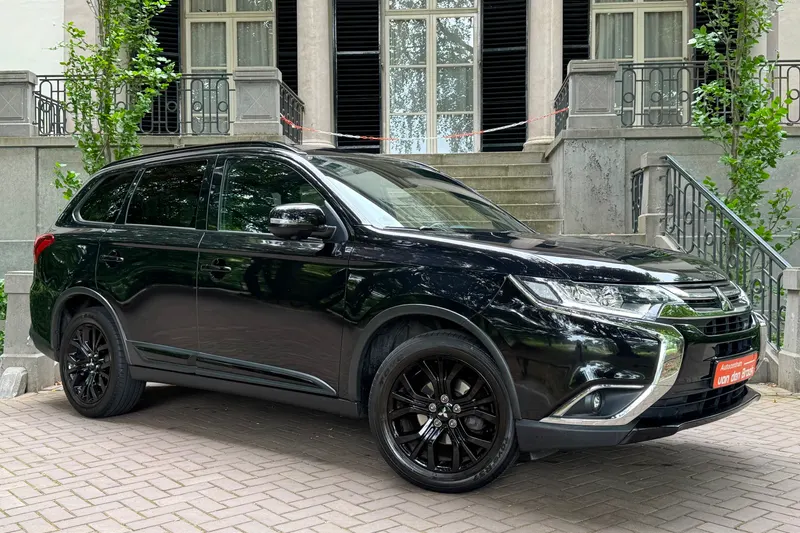 Mitsubishi Outlander (2018)