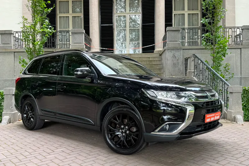 Mitsubishi Outlander (2018)
