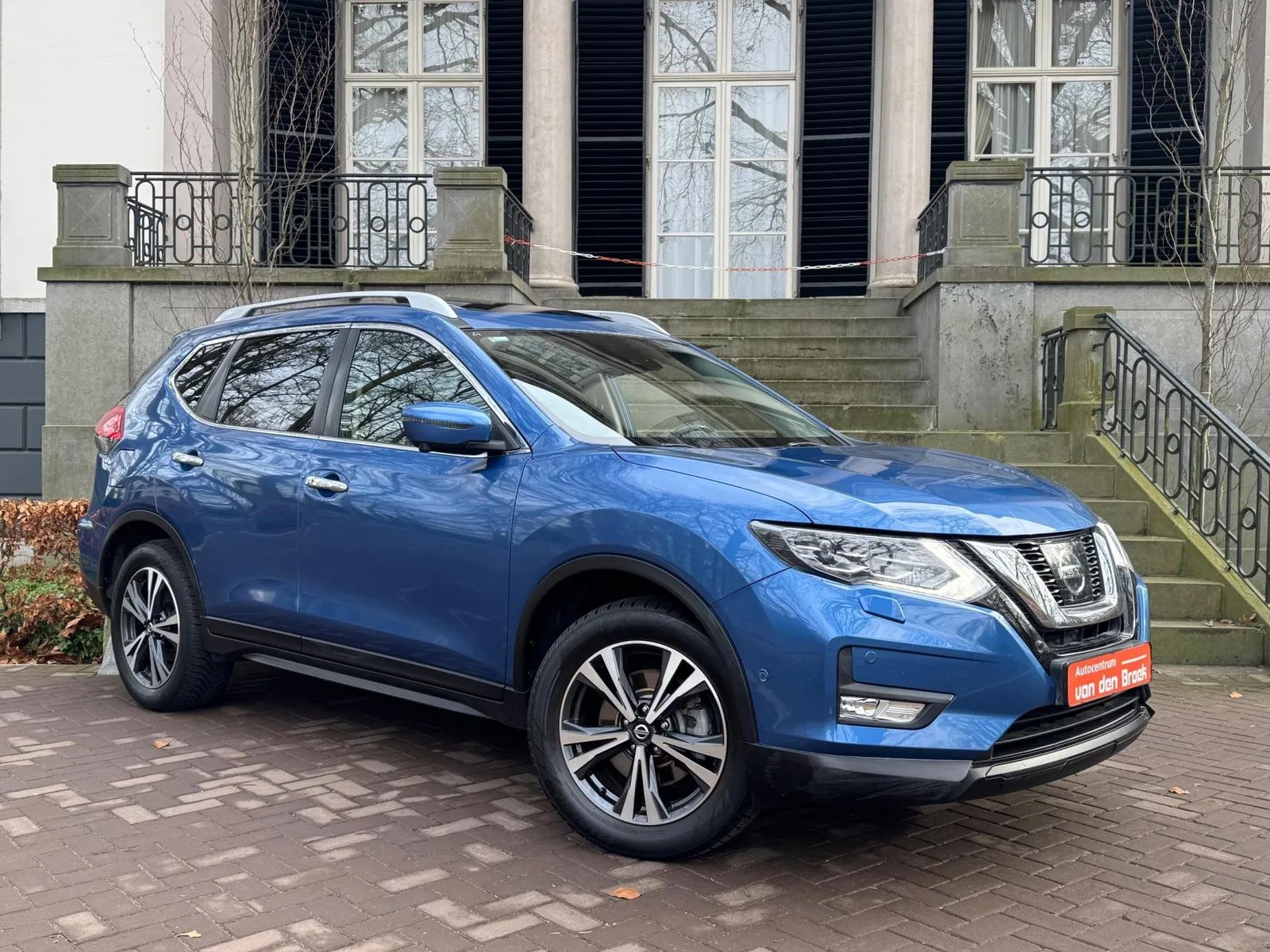 Nissan X-Trail (2017) — foto 1