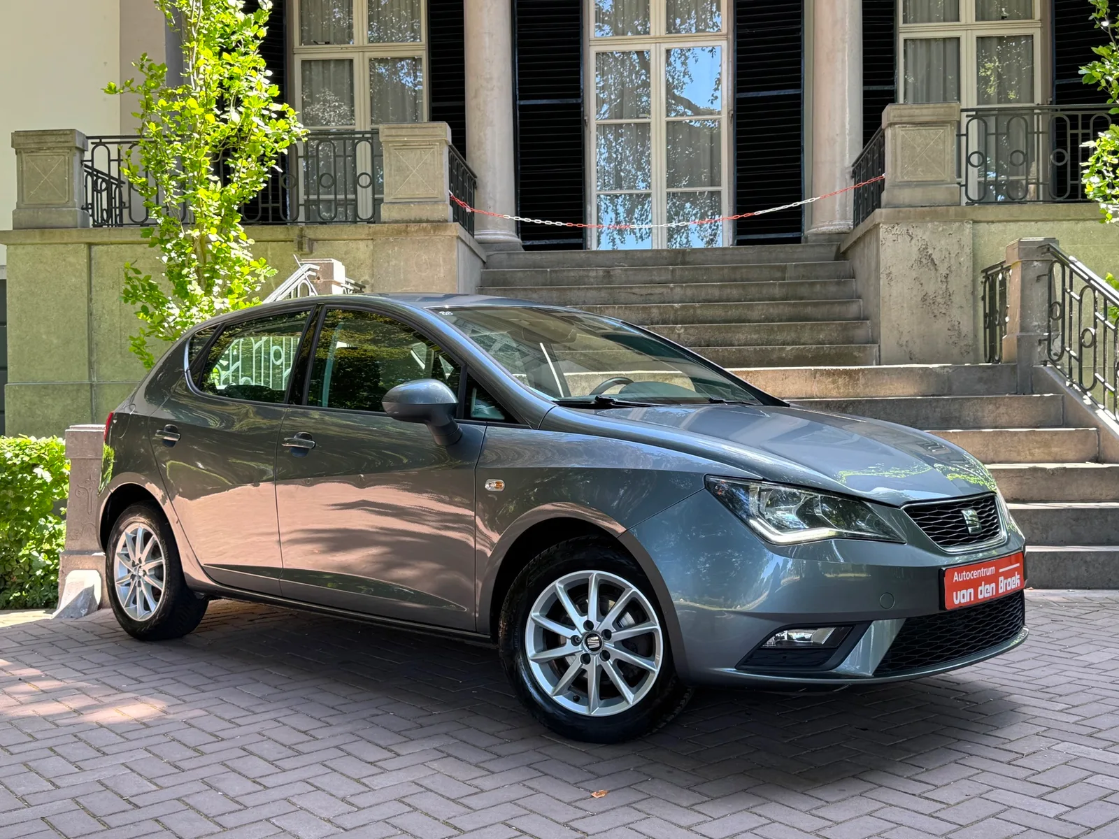 SEAT Ibiza (2016) — foto 1