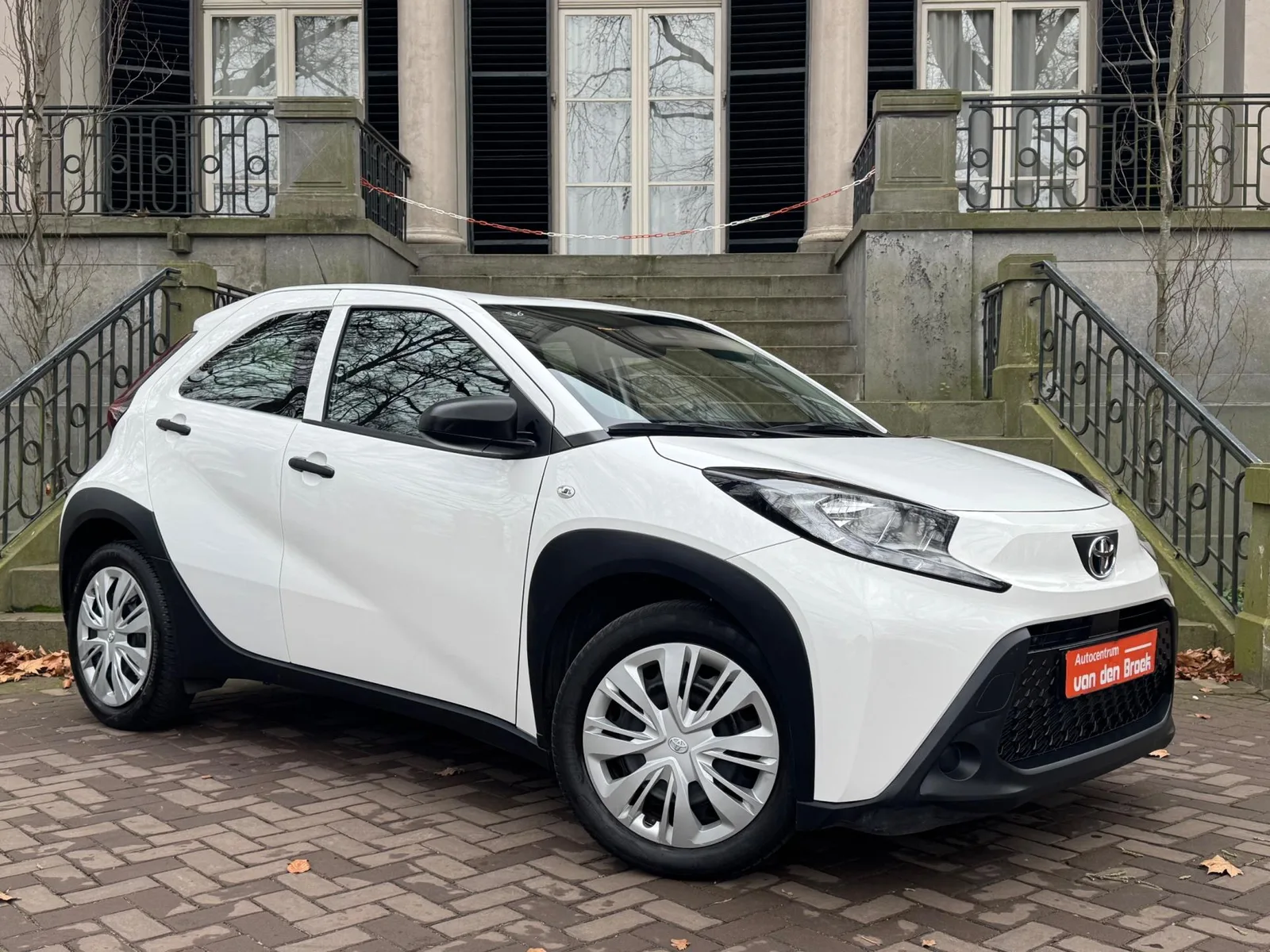 Toyota Aygo X (2022) — foto 1