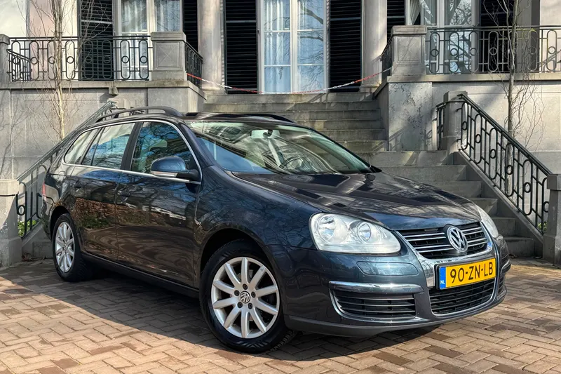 Volkswagen Golf (2008)