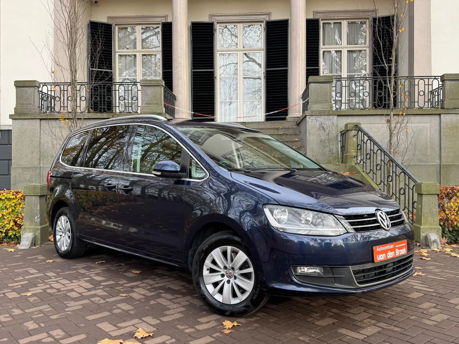 Volkswagen Sharan (2012) — foto 1