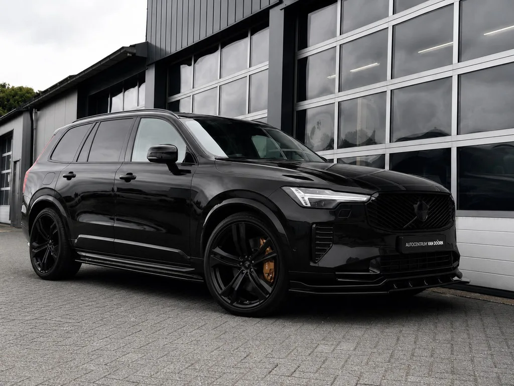 Volvo XC90 (2025) — foto 1