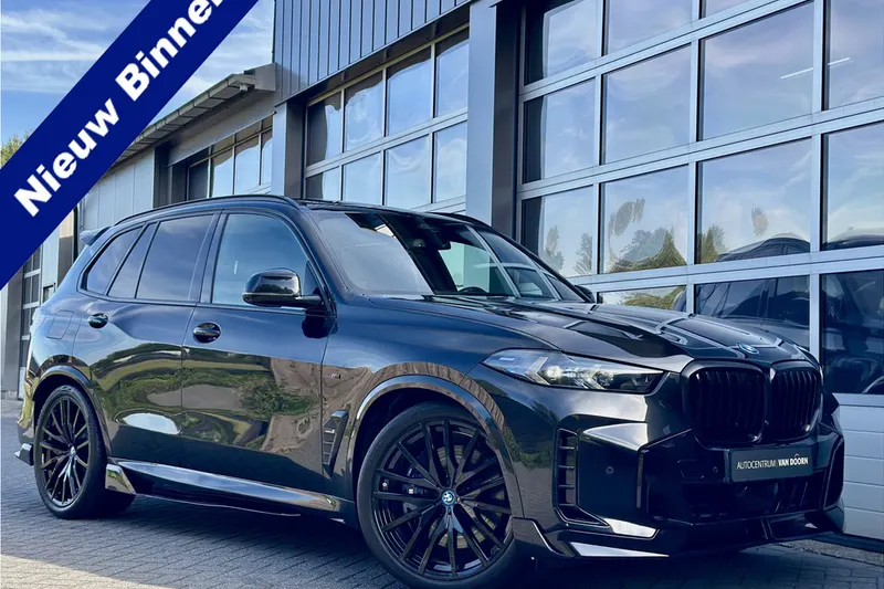 BMW X5 (2023)