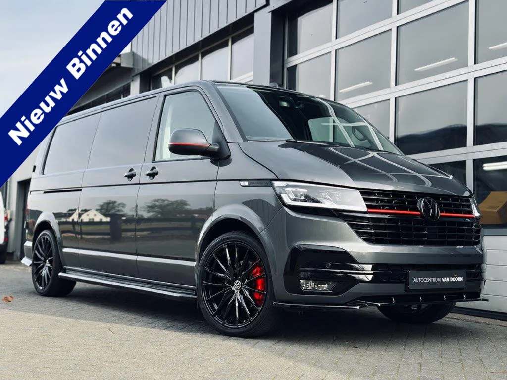 Volkswagen Transporter (2023) — foto 1