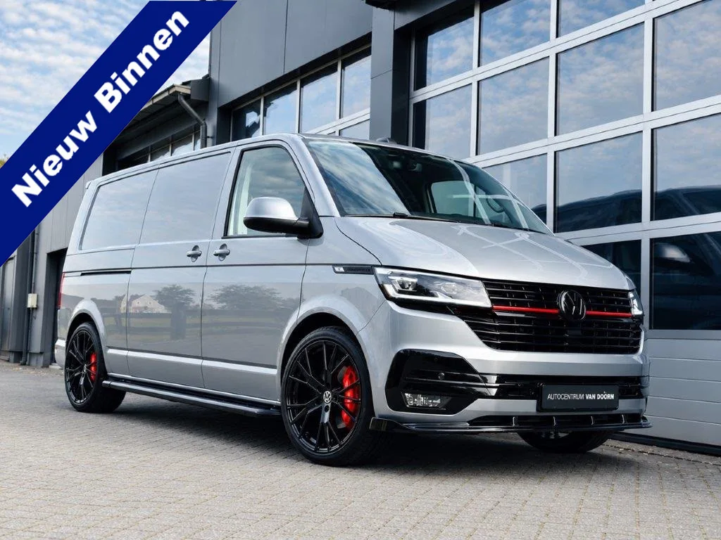 Volkswagen Transporter (2023) — foto 1