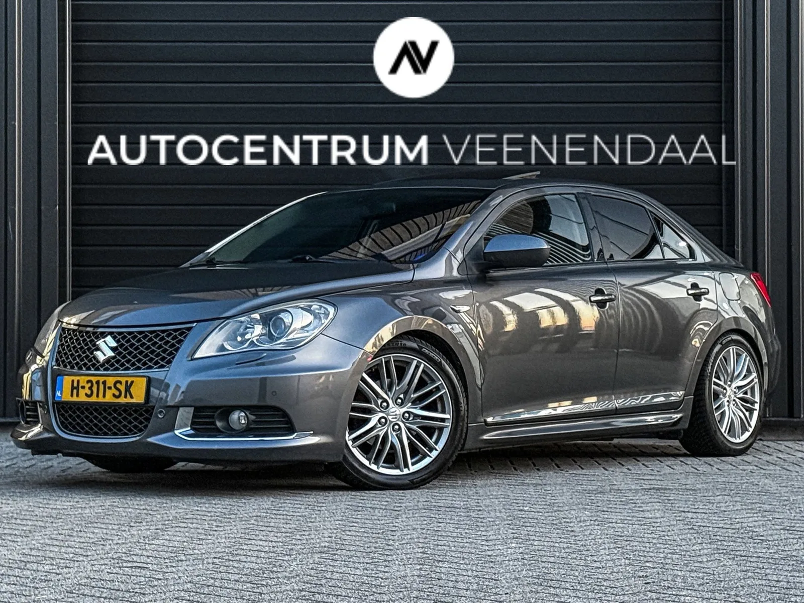 Suzuki Kizashi (2011) — foto 1