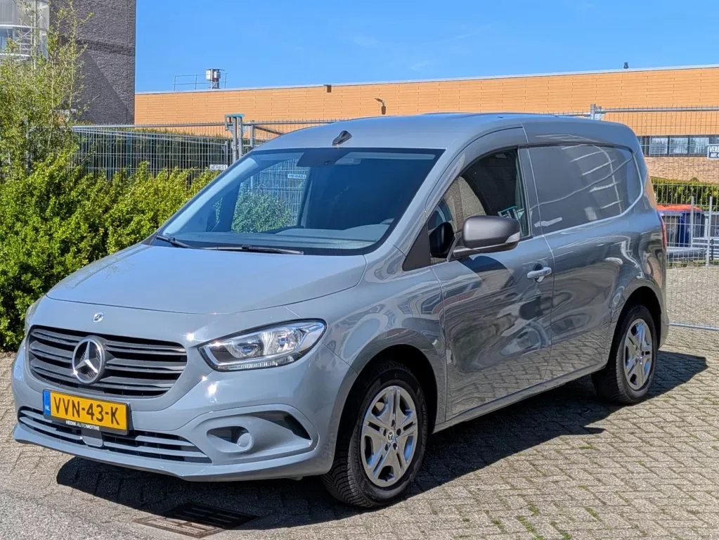 Mercedes-Benz Citan (2023) — foto 1