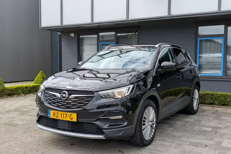 Opel Grandland X (2018)