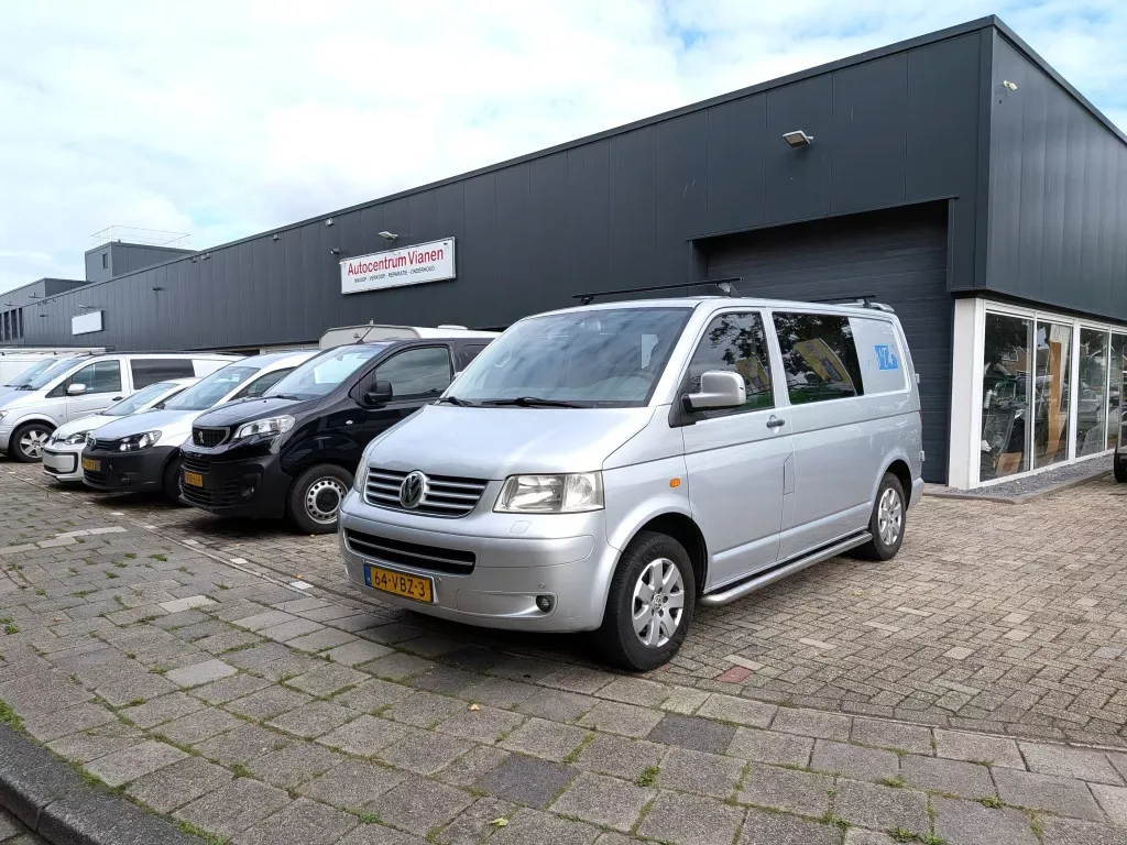 Volkswagen Transporter (2007) — foto 1