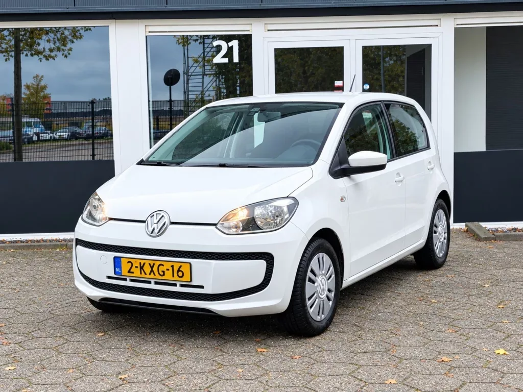 Volkswagen Up! (2013) — foto 1