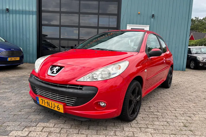 Peugeot 206 (2010)