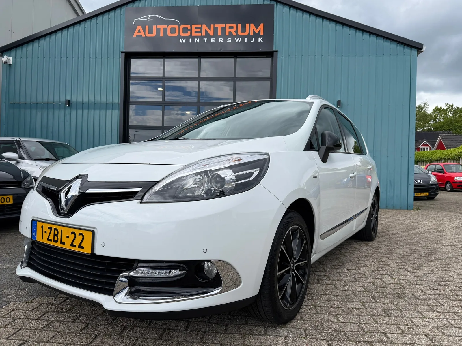 Renault Grand Scénic (2014) — foto 1