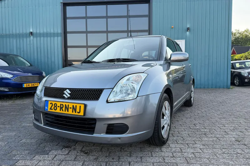 Suzuki Swift (2005)