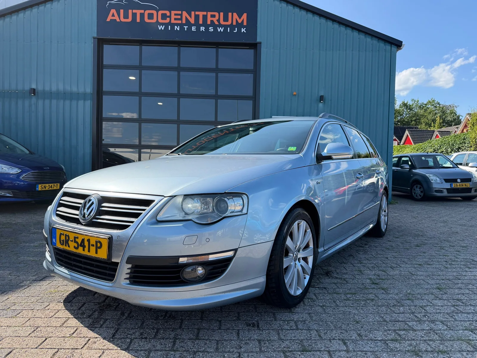 Volkswagen Passat (2009) — foto 1