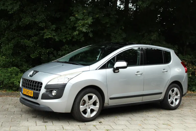 Peugeot 3008 (2011)