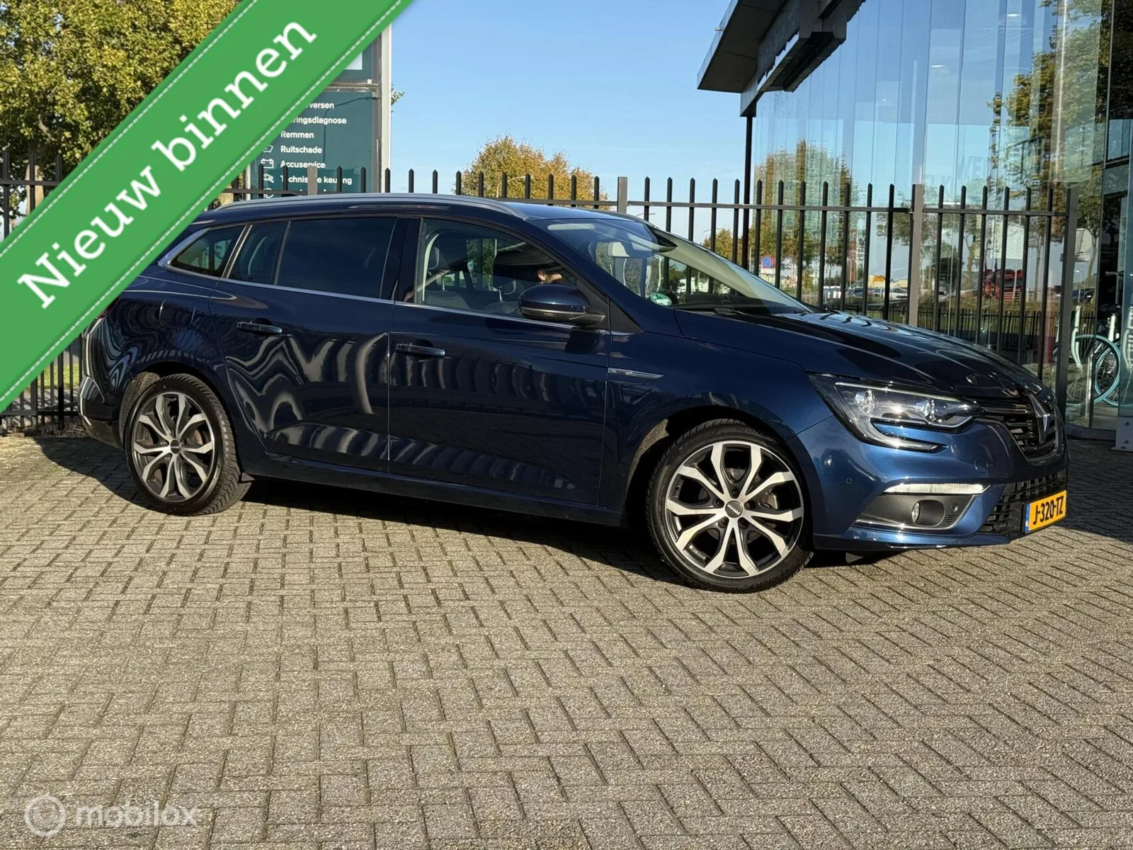 Renault Mégane (2020) — foto 1