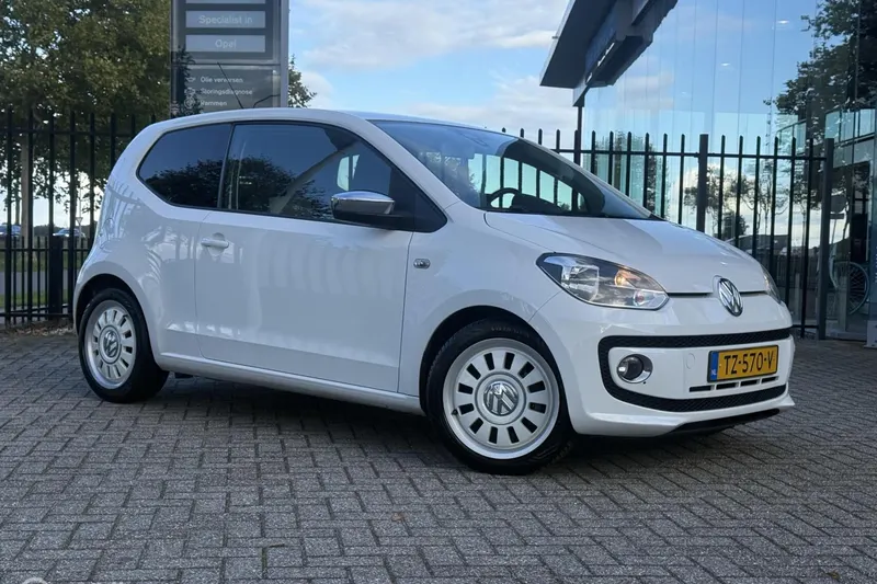 Volkswagen Up! (2013)